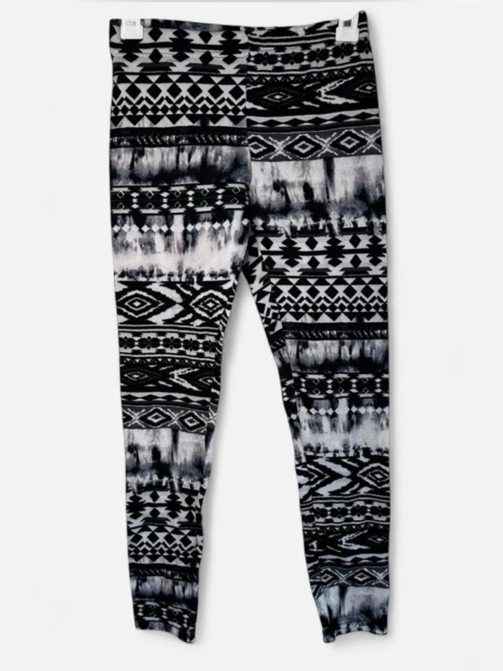 No Boundaries Leggings - Size M 7-9 - Black White Aztec Tribal Print Stretch